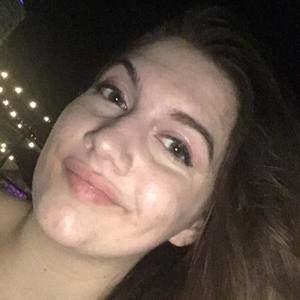 Meet your Posher, Justine